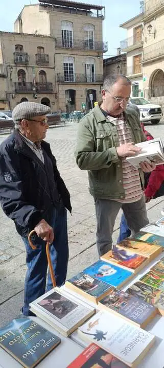 D&iacute;a del Libro en Fermoselle _5