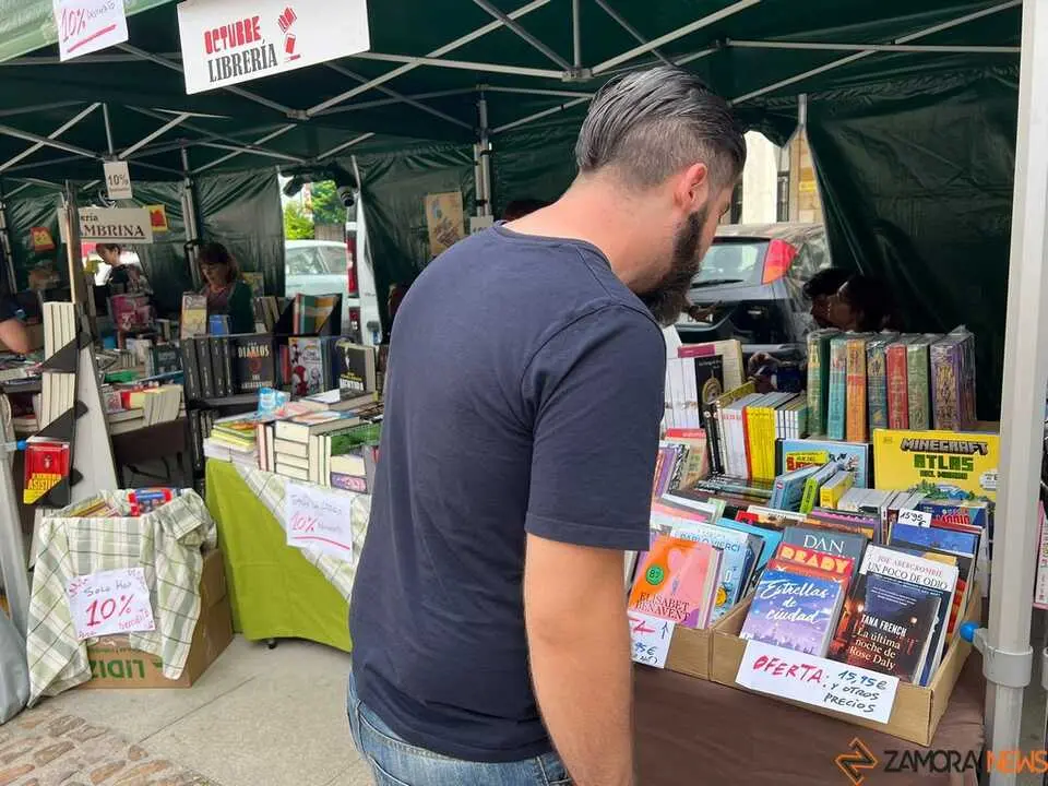 D&iacute;a del Libro Zamora _17