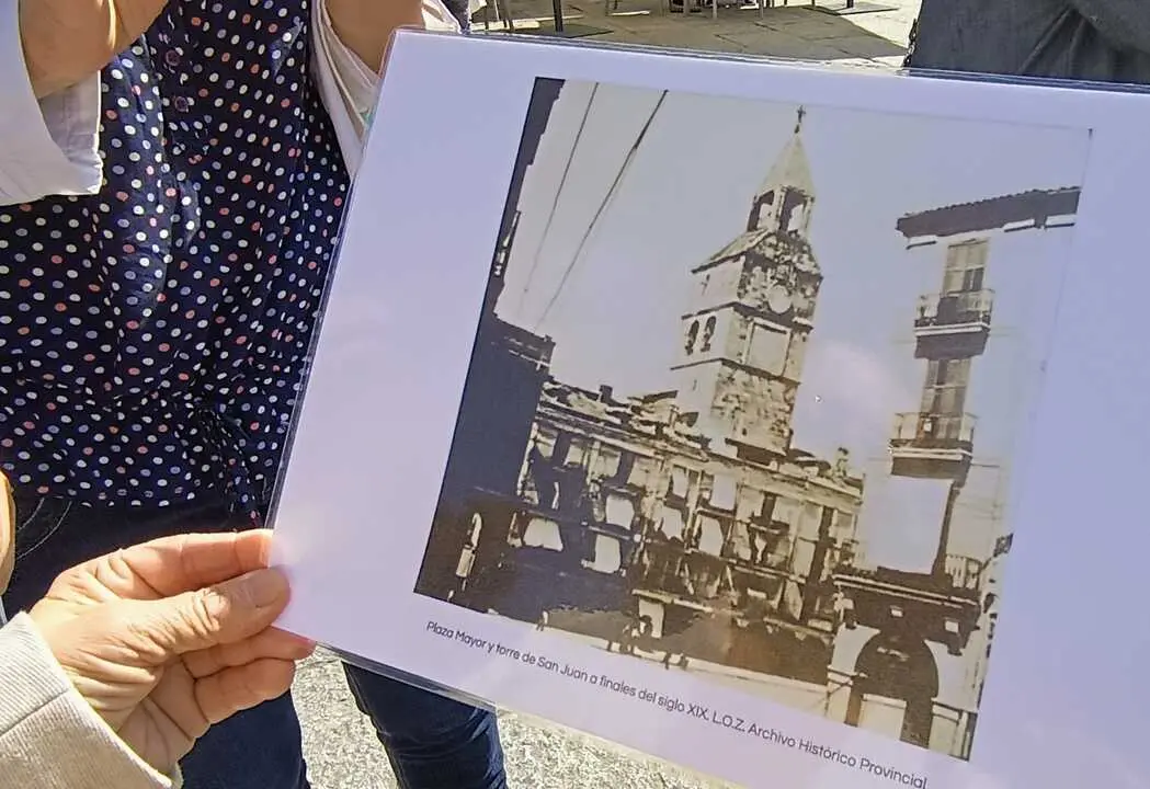 Foto antigua del campanil de la iglesia de San Juan