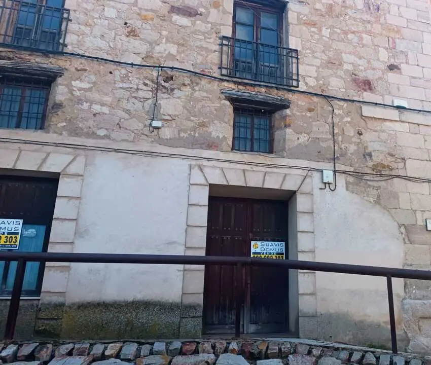 Antigua Alhondiguilla, luego ocupada por el Bar Semura