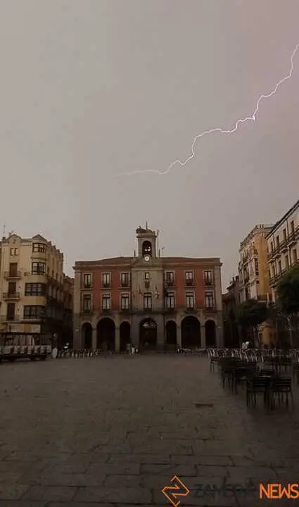 cielo nublado tormenta 