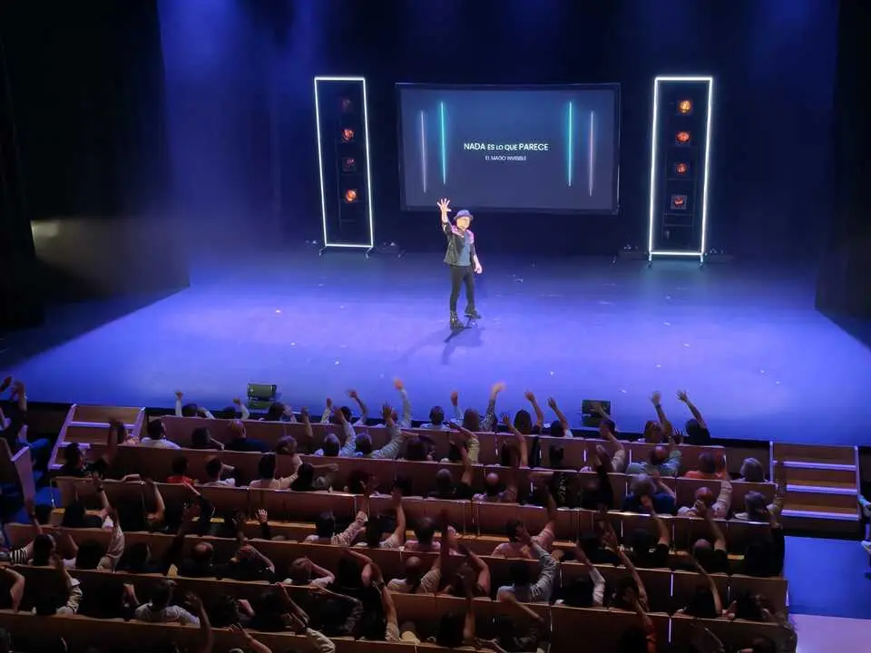 Actuaci&oacute;n en el Teatro Ramos Carri&oacute;n