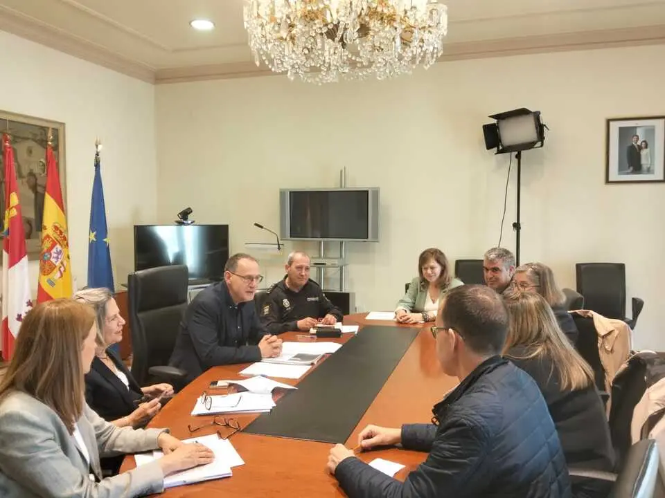 Reuni&oacute;n en la Subdelegaci&oacute;n del Gobierno