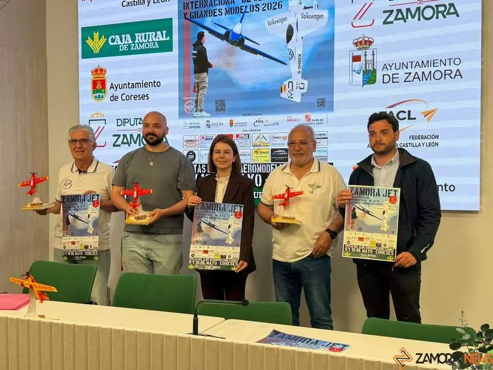  IV Concentraci&oacute;n Internacional de Jets y Grandes Modelos Coreses presentaci&oacute;n 