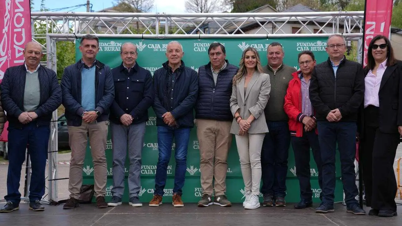 Feria de Exaltaci&oacute;n del Chorizo en el Puente de Sanabria. FOTOS AMADO CRESPO (10)