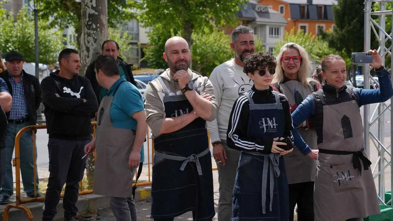 Feria de Exaltaci&oacute;n del Chorizo en el Puente de Sanabria. FOTOS AMADO CRESPO (13)
