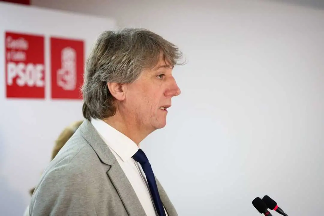 Carlos Mart&iacute;nez