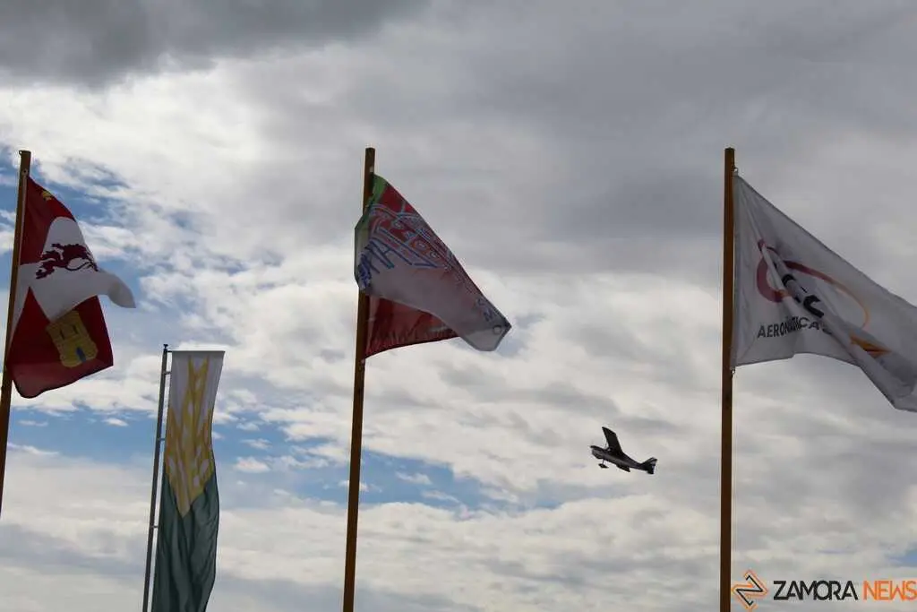 Cocentraci&oacute;n Internacional de Jets y Grandes Modelos Coreses_3