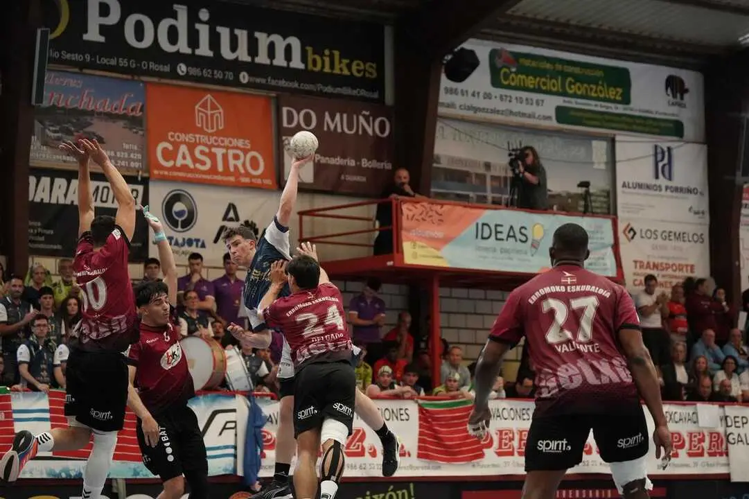 Balonmano Zamora vs  Romo Broker Kirol_10