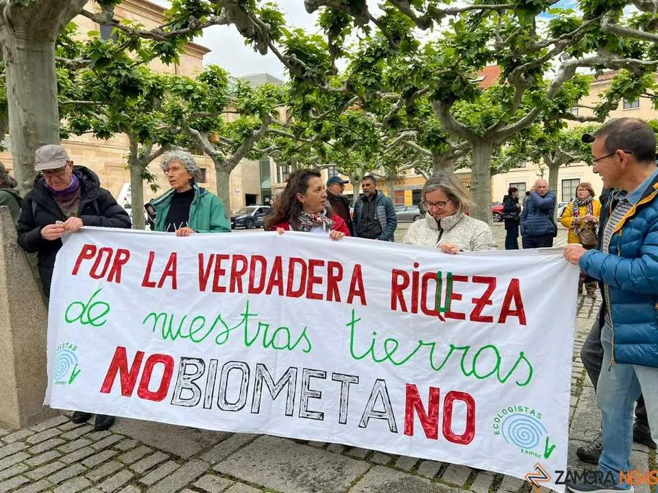 Manifestaci&oacute;n contra las plantas de biog&aacute;s Zamora _19