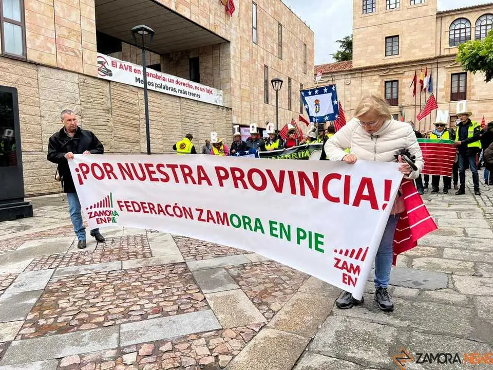 Manifestaci&oacute;n contra las plantas de biog&aacute;s Zamora _22