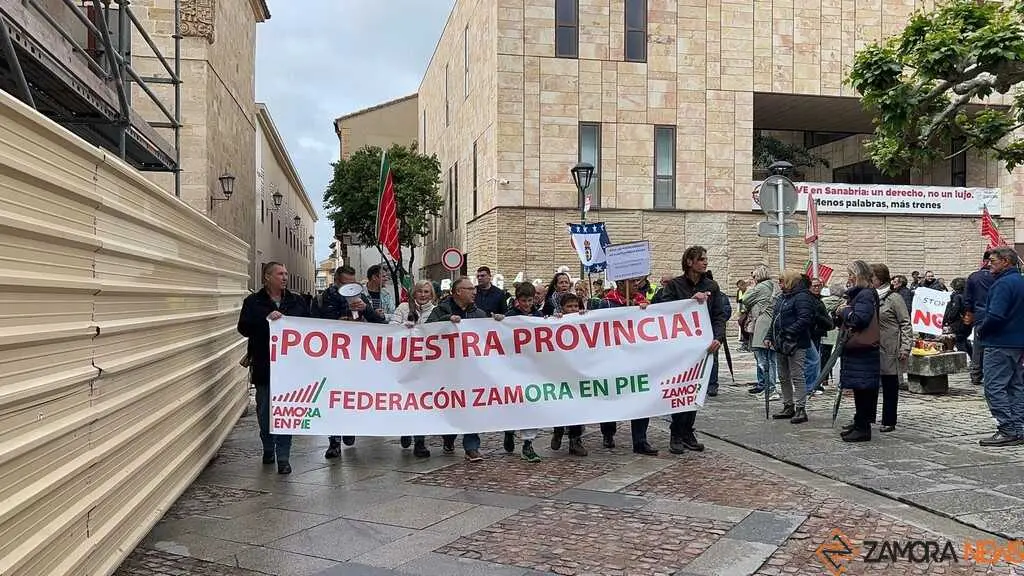Manifestaci&oacute;n contra las plantas de biog&aacute;s Zamora _25