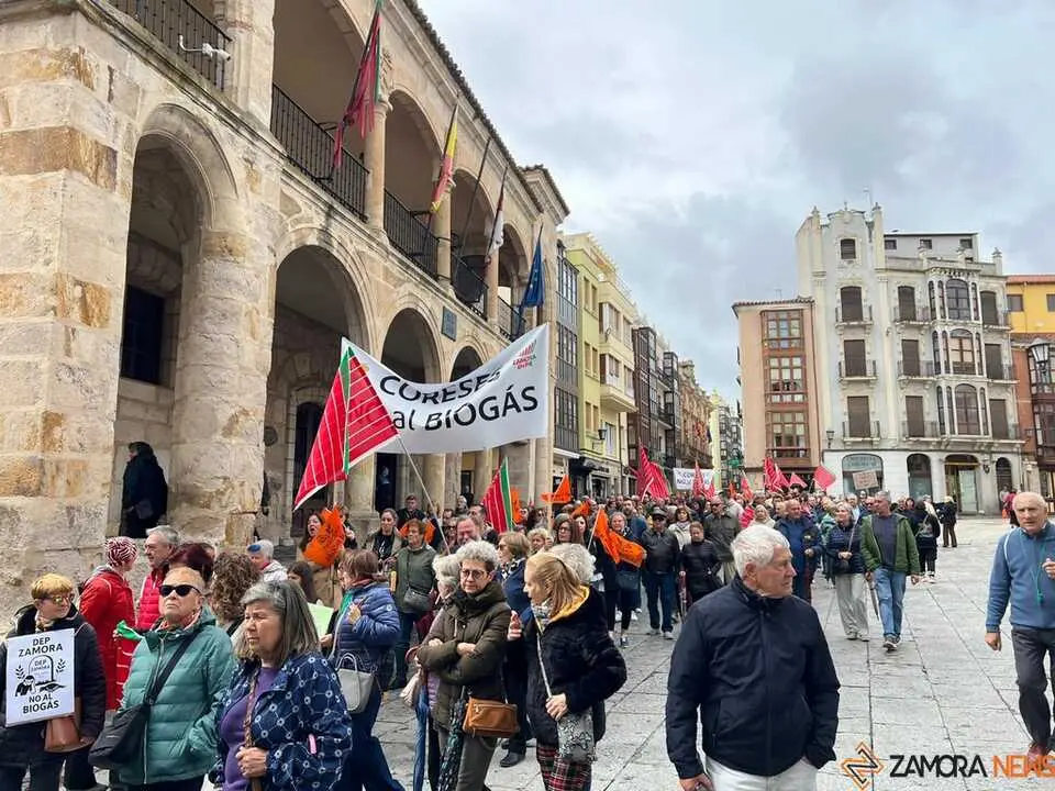 Manifestaci&oacute;n contra las plantas de biog&aacute;s Zamora _30