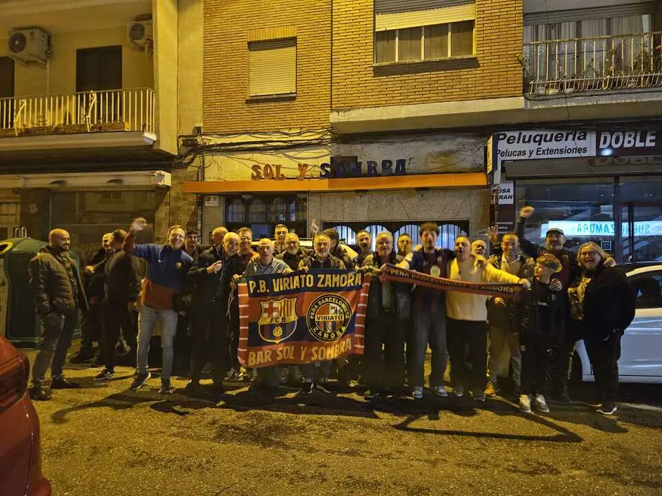 Pe&ntilde;a del Bar&ccedil;a en Zamora celebra el titulo de Liga