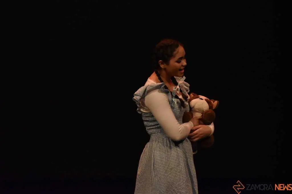  The Wicked Wizard of Oz Teatro Escolar _6