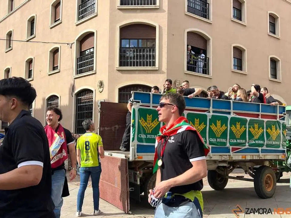 Celebraci&oacute;n Ascenso Balonmano Zamora_32