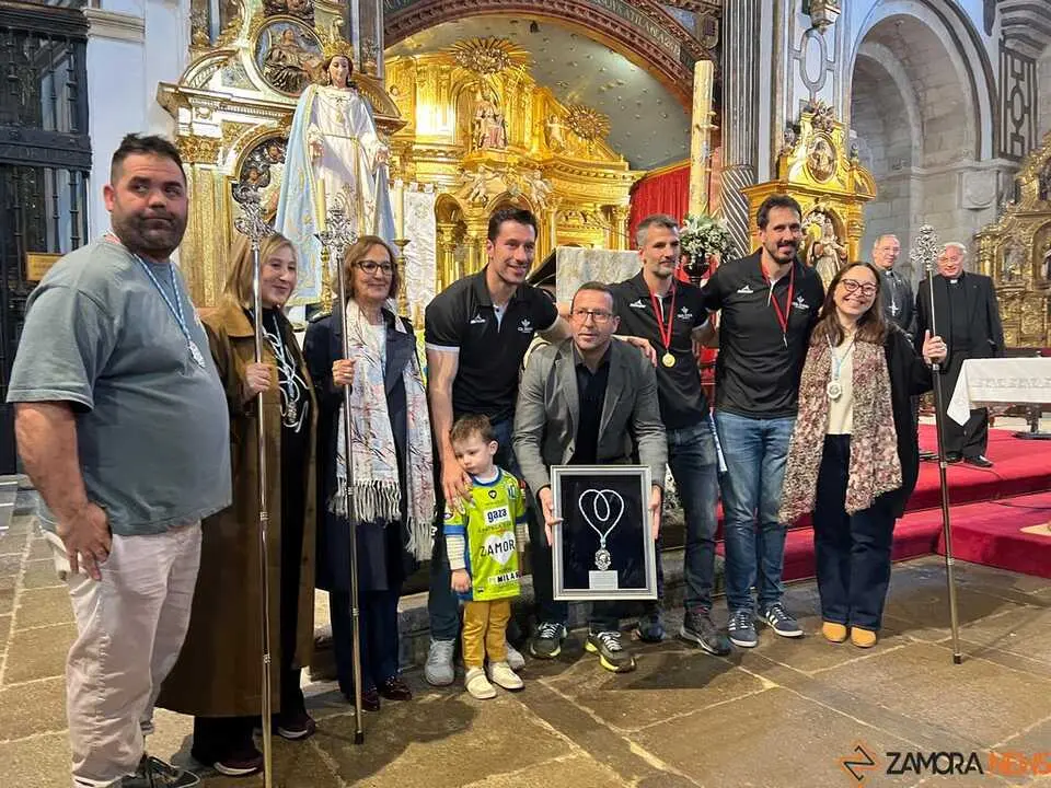 Celebraci&oacute;n Ascenso Balonmano Zamora_45