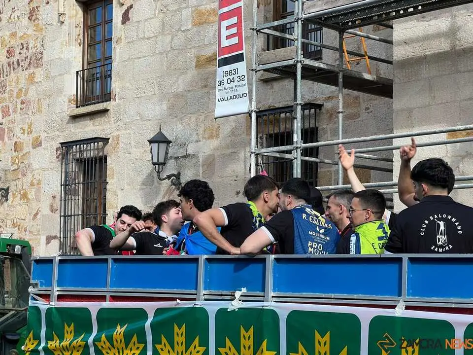 Celebraci&oacute;n Ascenso Balonmano Zamora_55