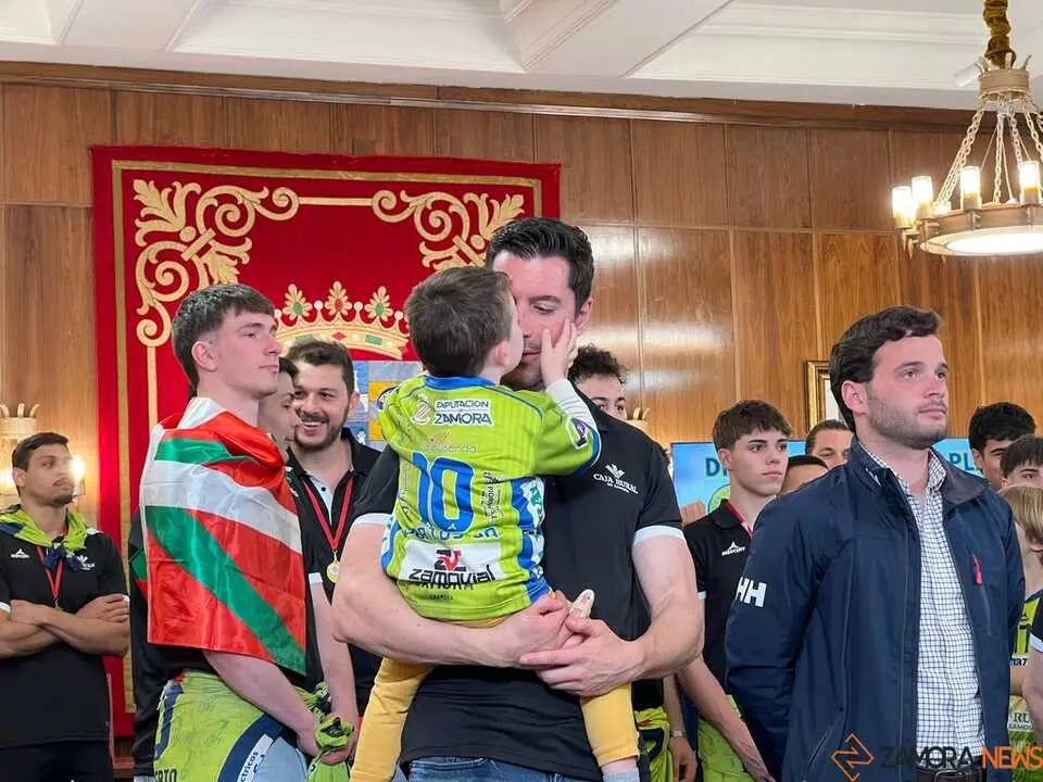Celebraci&oacute;n Ascenso Balonmano Zamora_62