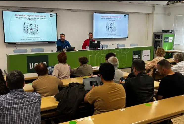 UNED Zamora curso con especialistas en psicolog&iacute;a