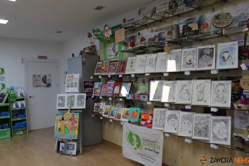 Exposici&oacute;n solidaria Corriendo con el Coraz&oacute;n por Hugo _15