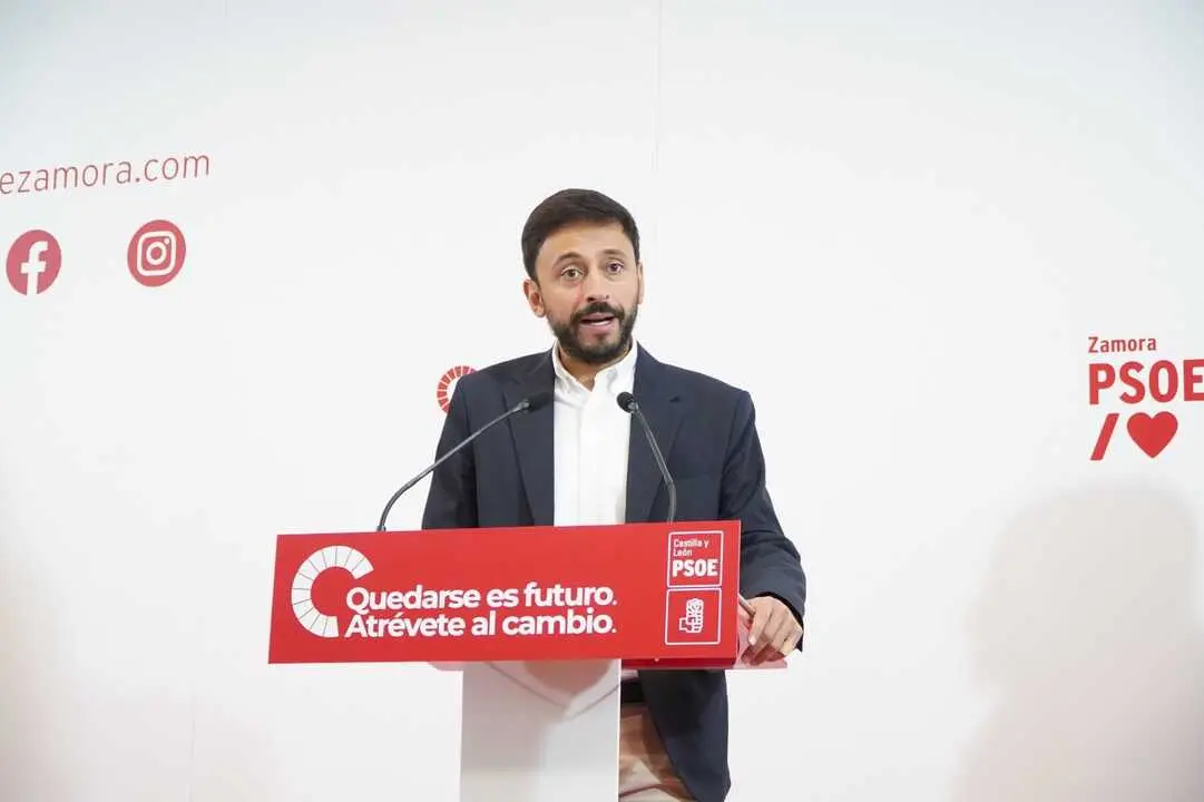 Fran D&iacute;az, en rueda de prensa en la sede del PSOE de Zamora