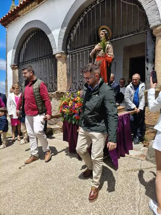 Montamarta saca en procesi&oacute;n a San Isidro