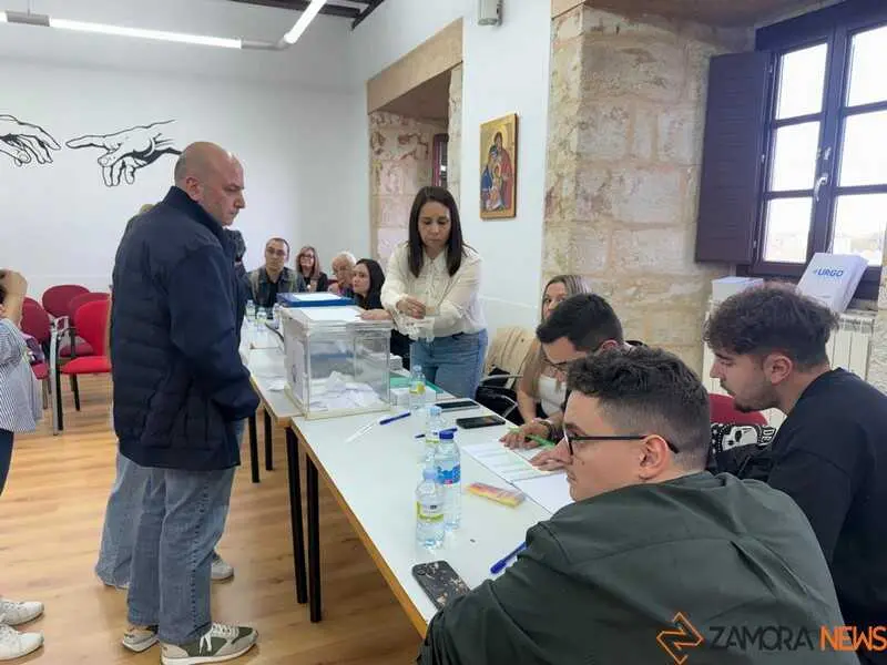 elecciones cofrad&iacute;a Esperanza Zamora _2