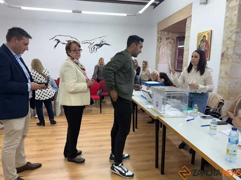 elecciones cofrad&iacute;a Esperanza Zamora _6