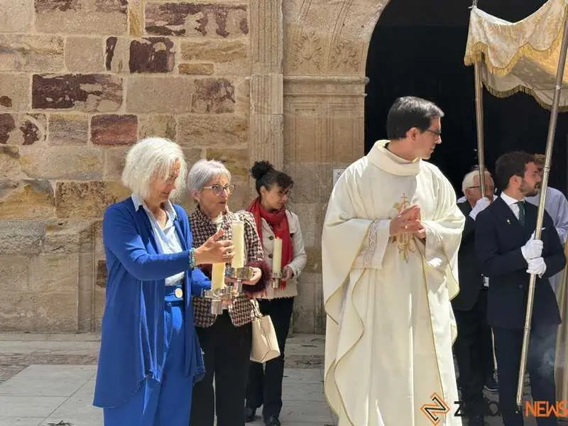 capilla de adoraci&oacute;n de Zamora _12