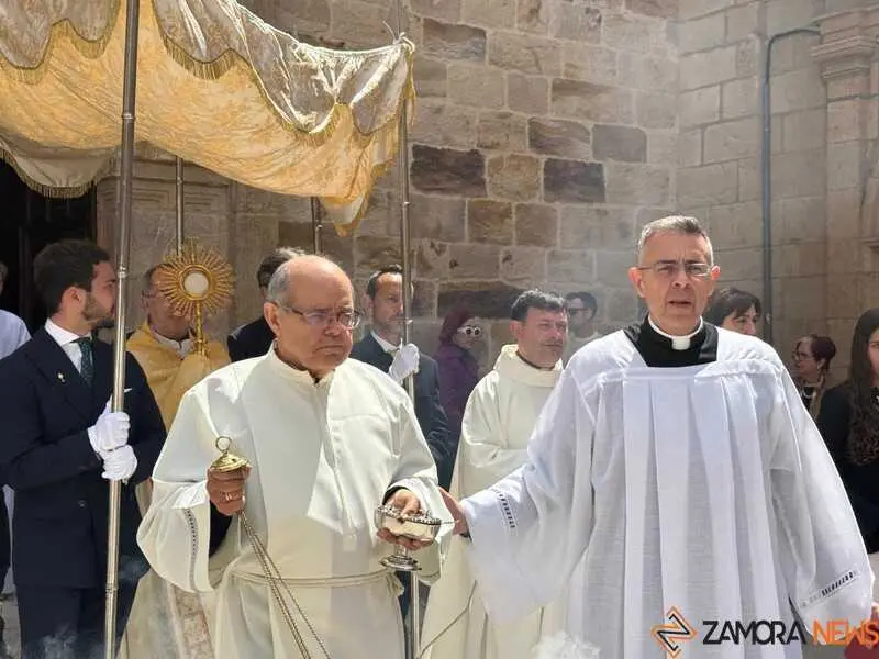 capilla de adoraci&oacute;n de Zamora _13