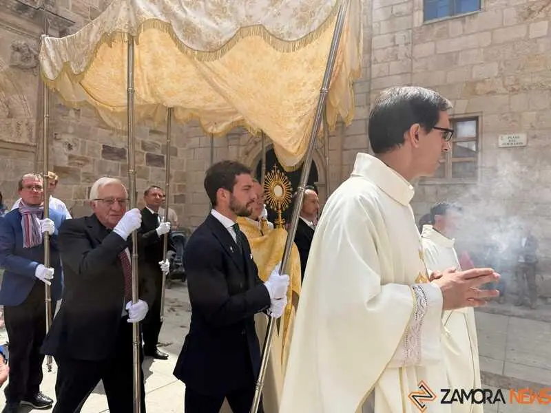 capilla de adoraci&oacute;n de Zamora _14
