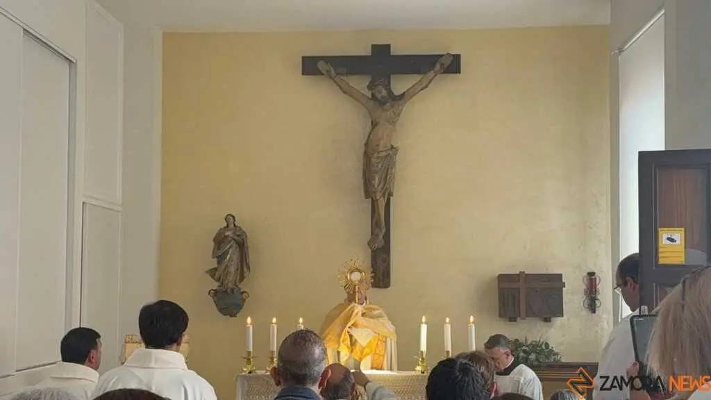 capilla de adoraci&oacute;n de Zamora _41