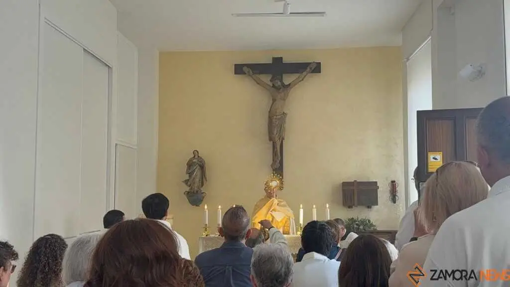 capilla de adoraci&oacute;n de Zamora _43