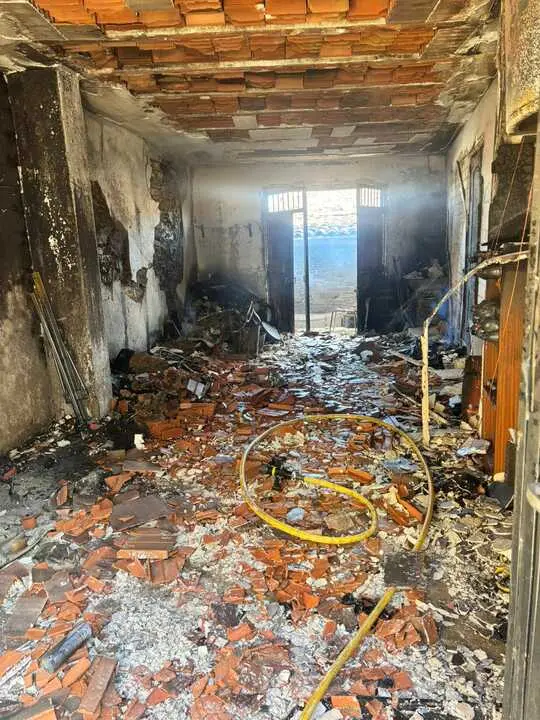 Incendio garaje Mah&iacute;de_3