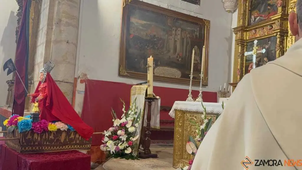   Alumnos del colegio Divina Providencia celebra su romer&iacute;a de la Concha _30