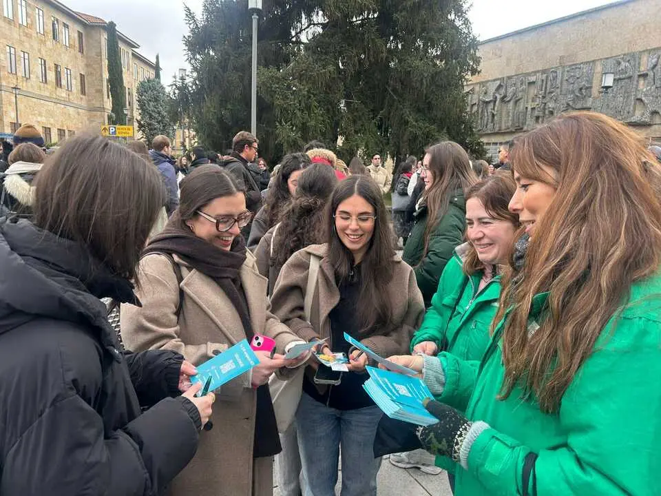 Satse reparte d&iacute;pticos inofmrativos