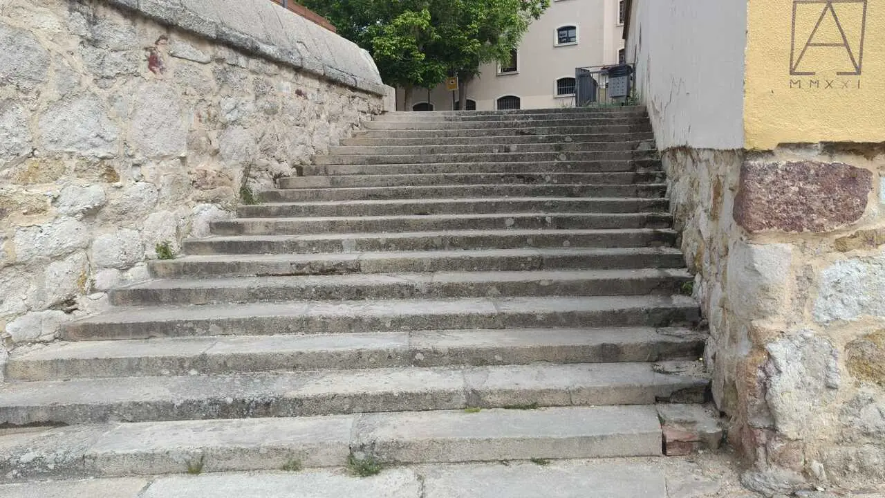 Escalera San Mart&iacute;n