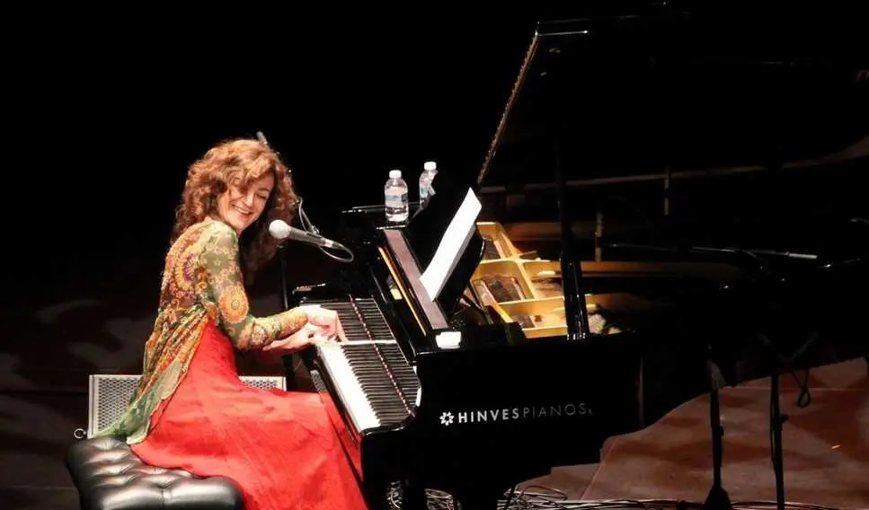 Carmen Paris 