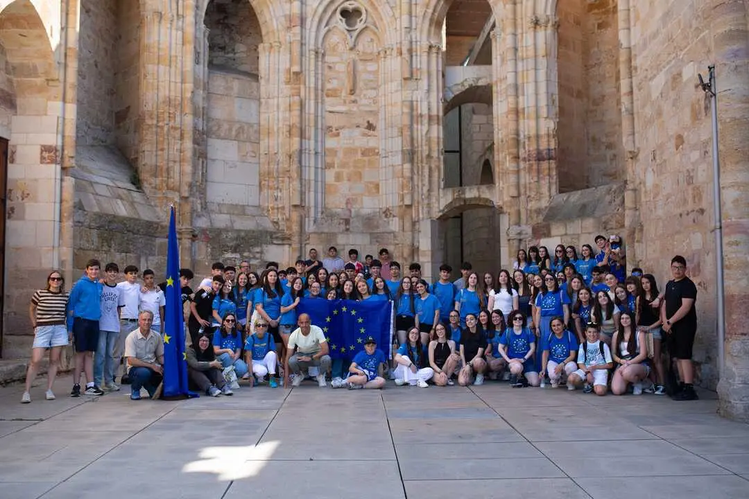 Estudiantes de Benavente viajan a Portugal en el II Encuentro de Escuelas Embajadoras