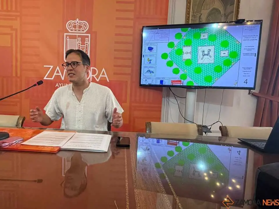 Pablo Novo remodelaci&oacute;n parque infantil Pinilla 