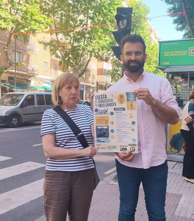 DAvid Gago y Nieves Turiel presentan la Fiesta del Comercio en Tres Cruces
