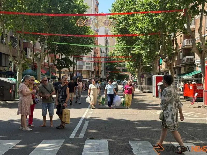 comercio de Tres Cruces _17