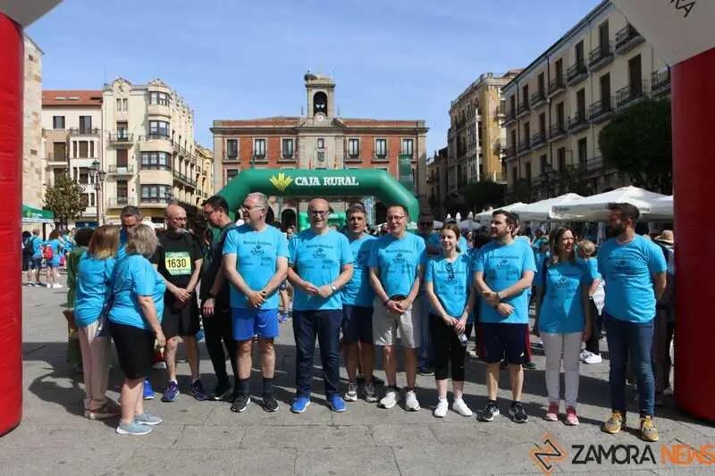 Autoridades en la salida de la marcha
