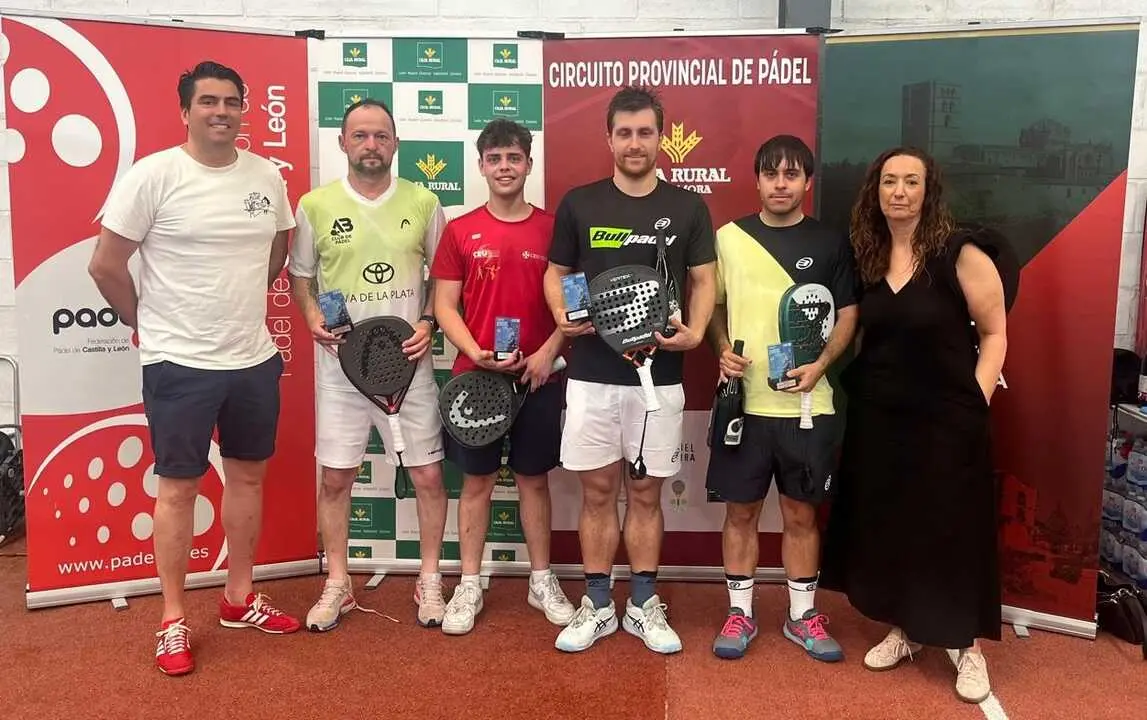 Finalistas masculinos Campeonato Provincial de P&aacute;del Zamora