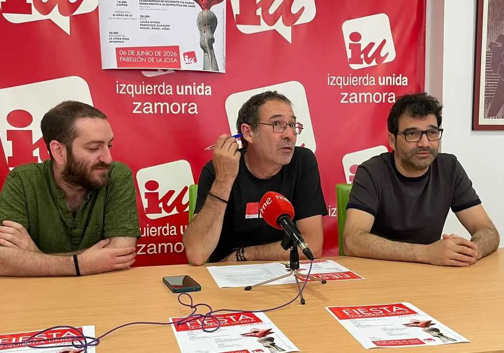 Rueda de prensa en la sede provincial de IU Zamora