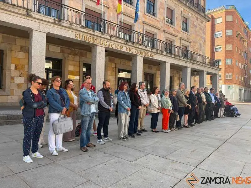 minuto de silencio en Zamora 