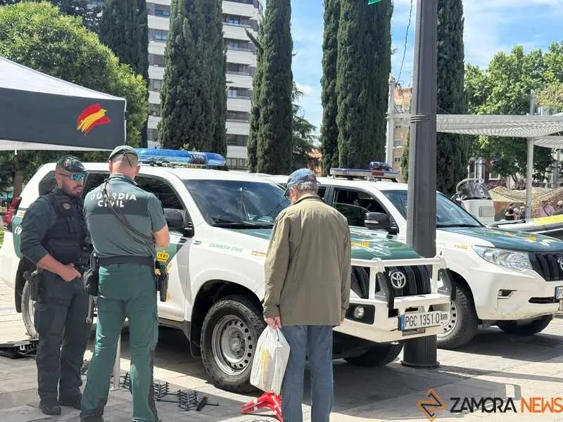 Zamora celebra el D&iacute;a de las Fuerzas Armadas_11