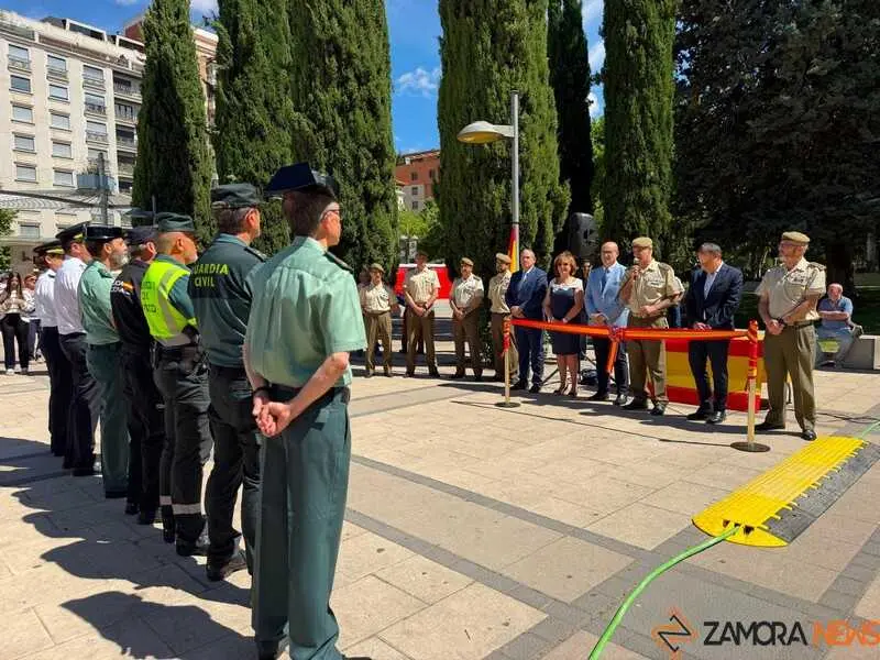 Zamora celebra el D&iacute;a de las Fuerzas Armadas_38
