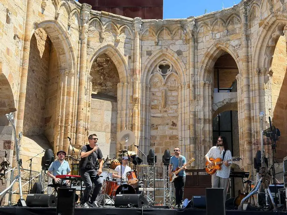  liturgia del vermut peque&ntilde;o rock and roll _11